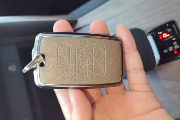 Used Land Rover Discovery Sport 2025 249 PS Performance Tech Edition Vehicle Key