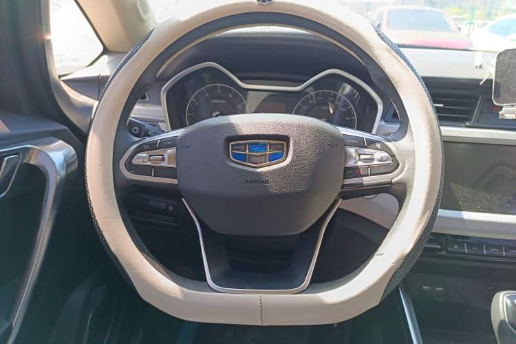 Used Geely Auto Vision X3 2019 Upgraded Model 1.5L CVT Elite Version Steering Wheel
