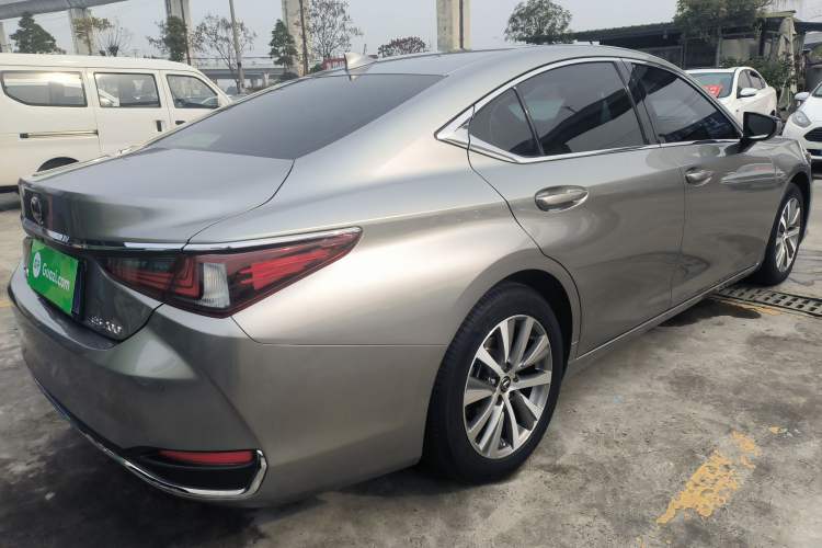 Used Lexus ES 2020 200 Excellence Edition