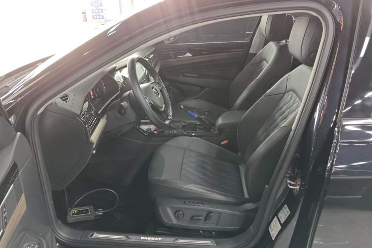 Used Volkswagen Passat 2021 330TSI Luxury Edition
