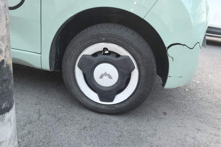 Used Wuling Hongguang MINIEV 2024 3rd Generation 215km Youth Edition Right Front Wheel Hub