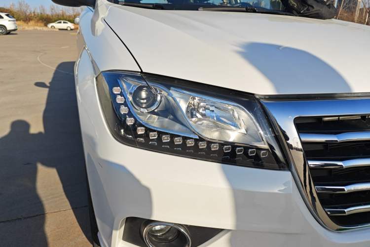 Used Haval H2 2018 1.5T Dual-Clutch Two-Wheel Drive Fashion Model China VI Standard