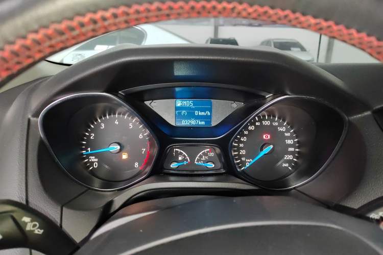 Used Ford Focus 2018 Hatchback Classic 1.6L Automatic Trendy SmartDrive Edition
