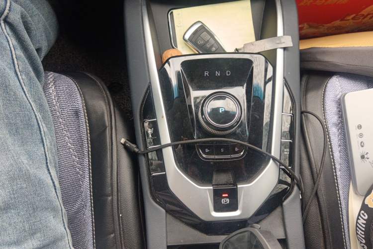 Used BAIC Beijing EU5 2018 R550 Smart Trend Edition Gear Lever