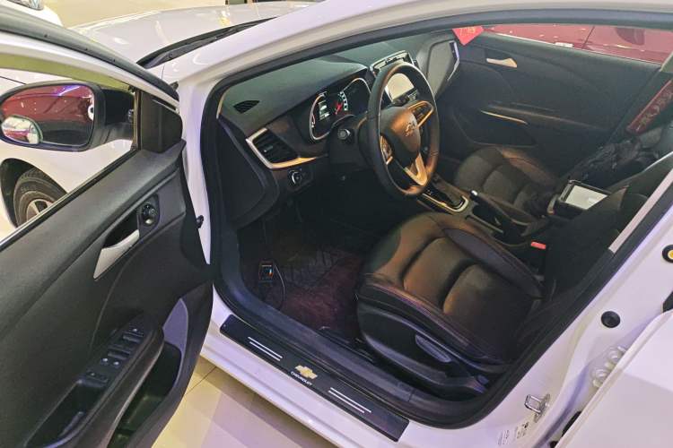 Used Chevrolet Monza 2019 Redline 320T Dual-Clutch Sporty Version China VI Standard