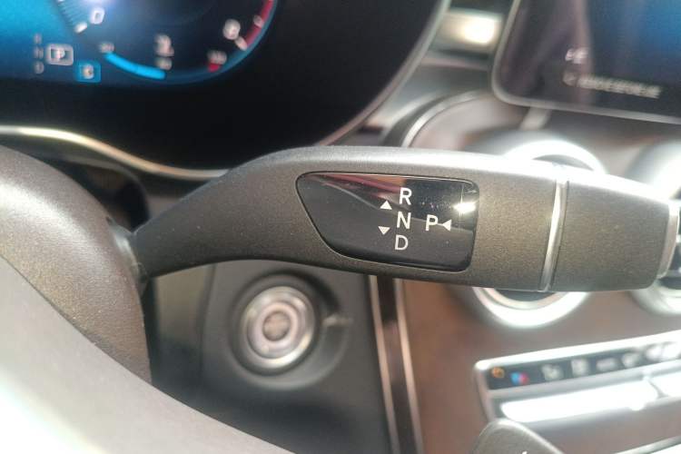 Used Mercedes-Benz GLC 2022 GLC 300 L 4MATIC Dynamic Model Gear Lever