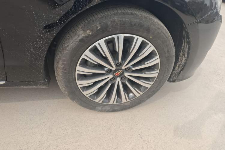 Used Hongqi H7 2021 1.8T Executive Edition Right Front Wheel Hub