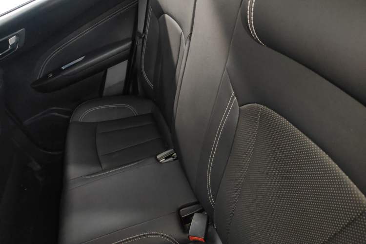 Used Geely Auto Vision X3 2020 1.5L CVT Luxury Model Interior 4