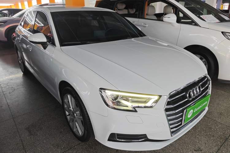 Used Audi A3 2019 Sportback 35 TFSI Ambition China VI Front Right 45 Deg