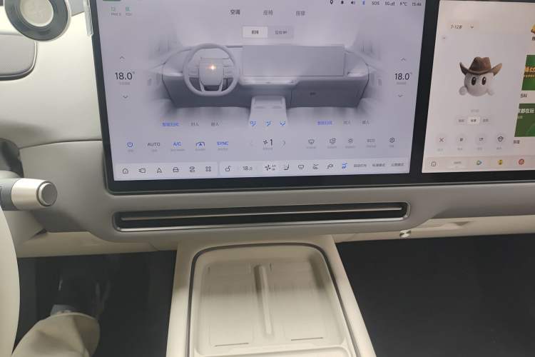 Used Li Auto i6 2025 Model Four-Wheel-Drive Standard Type
