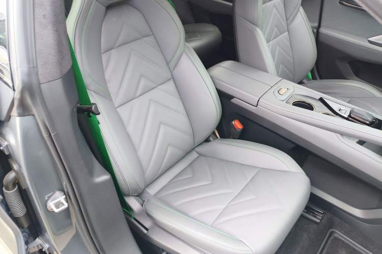 Used Zeekr 001 2022 Ultra-Long Range Single-Motor WE Version Right Front Seat