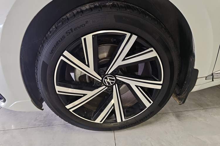 Used Volkswagen FAW-Volkswagen CC 2021 330TSI Ignite Edition Left Front Wheel Hub