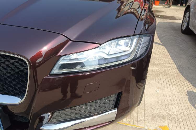 Used Jaguar XFL 2018 XFL 2.0T 250 PS Luxury Edition