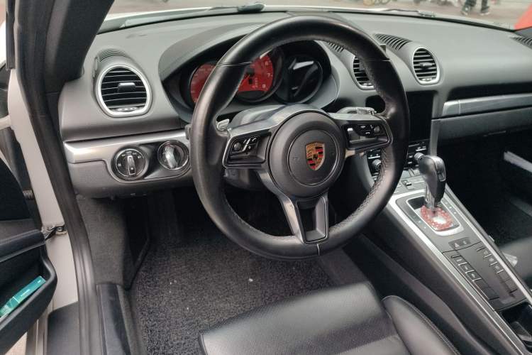 Used Porsche 718 2018 Cayman 2.0T Steering Wheel