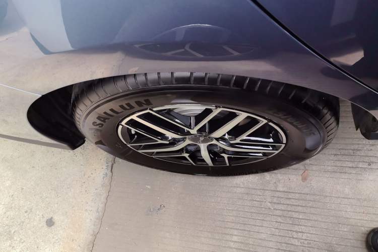 Used BYD Seal 05 DM-i 2025 DM-i Intelligent Drive 120KM Flagship Model
