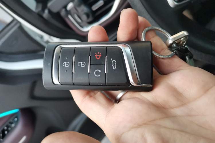 Used GAC Trumpchi M6 2023 PRO 270T DCT Luxury Edition Interior 1