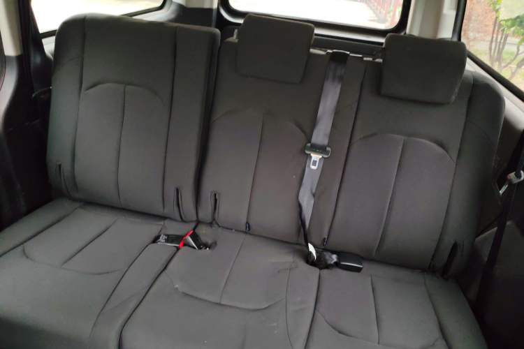 Used JAC Refine M3 2023 PLUS 1.5T 5/7-seat Classic Edition Interior 4