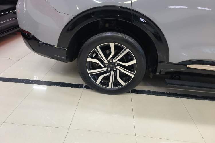 Used Ford Explorer 2023 EcoBoost 285 Four-Wheel Drive Red Gold Edition 6 Seats
