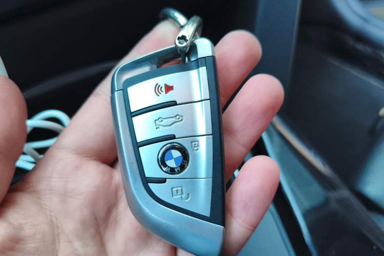 Used BMW 3 Series 2013 320i Sport Design Package Vehicle Key