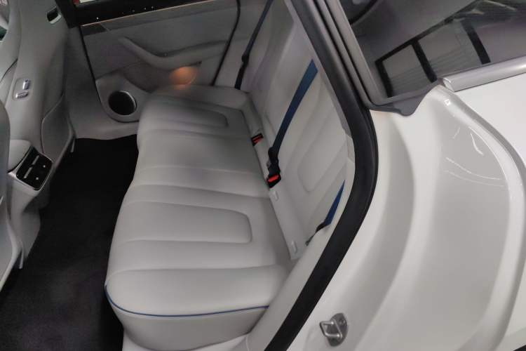 Used Hima Luxeed S7 2025 855 km Max