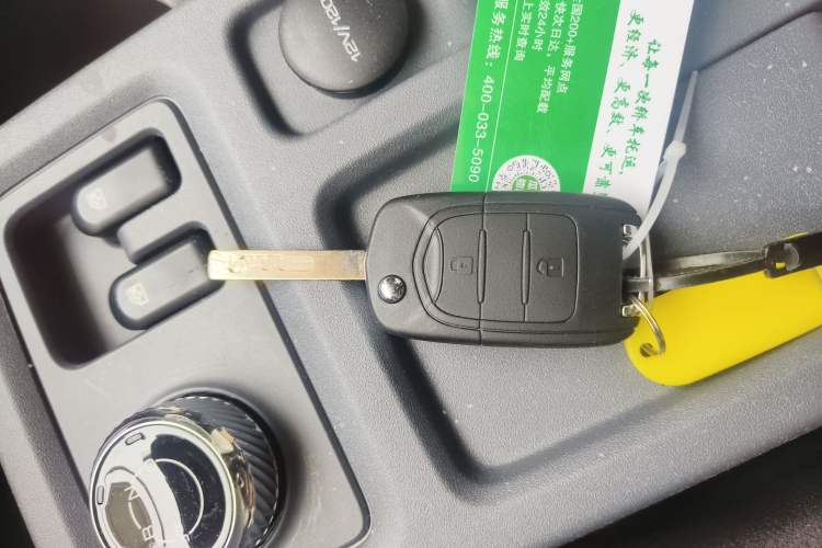 Used Wuling Yangguang 2025 Model 400km Bus Edition—Comfort Edition
