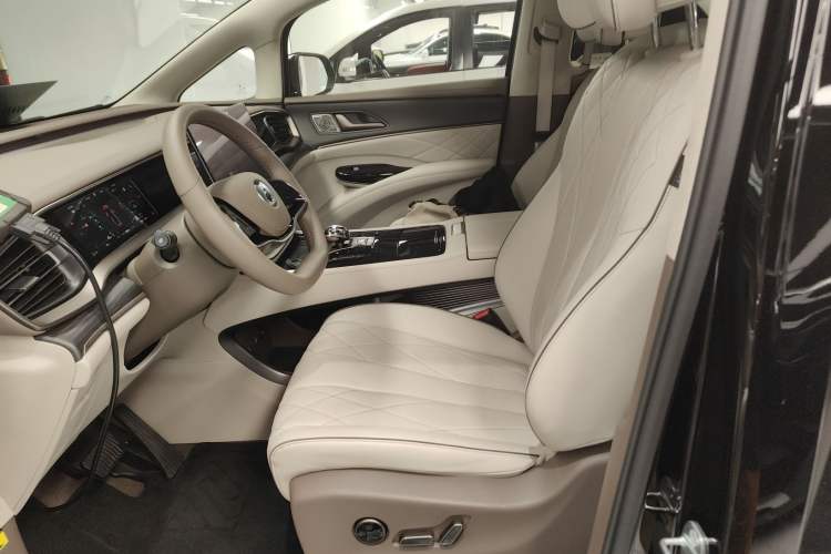 Used Denza D9 2022 DM-i 970 Four-Wheel Drive Flagship Model Left Front Seat