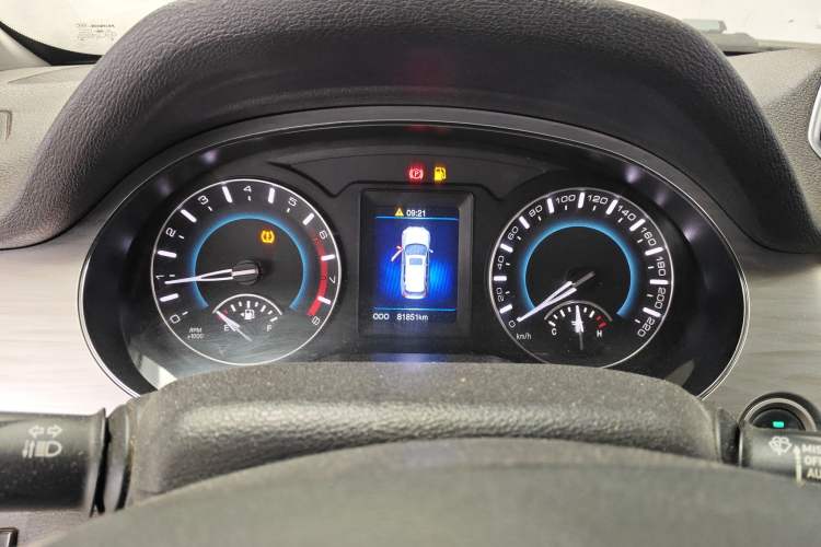 Used Haval H2 2014 1.5T Manual Two-Wheel Drive Elite Edition Instrument Cluster