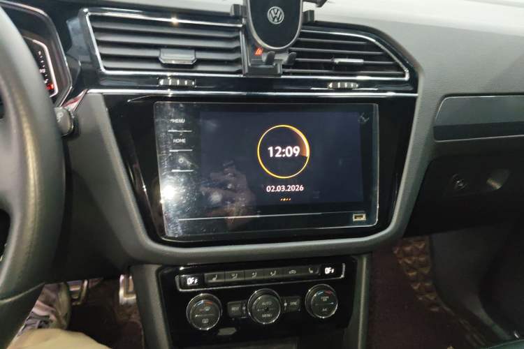 Used Volkswagen Tiguan L 2021 330TSI Automatic Two-Wheel Drive R-Line Enhanced Edition
