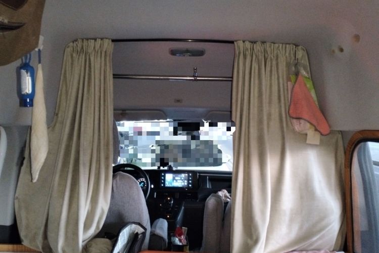 Used Ford Transit 2023 2.0T Gasoline Automatic Multi-Function Commercial Vehicle Mid-Drive Mid-Roof 5/6 Seats
