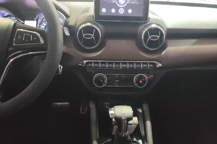 Used BAIC Changhe Q35 2016 1.5L Automatic Smart Edition