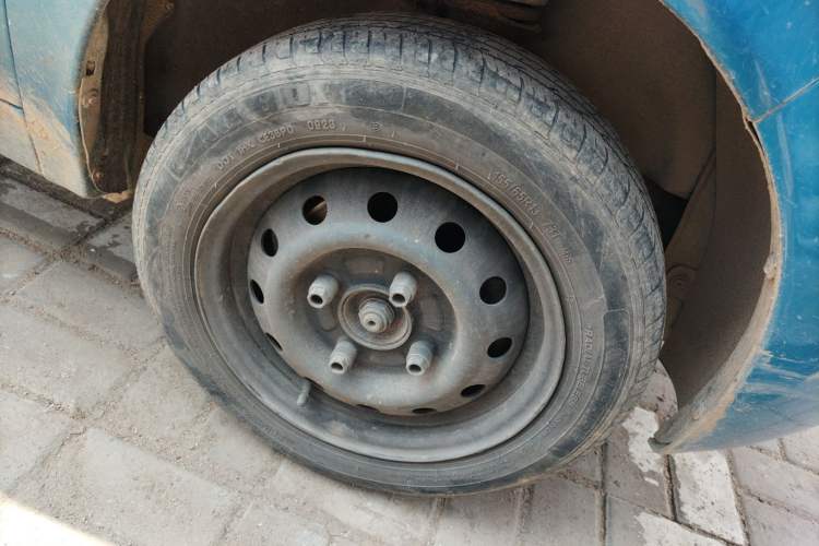 Used Chery QQ3 2012 Fashion Edition 1.0L Manual Champion Version