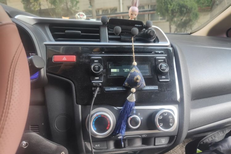 Used Honda Fit 2014 1.5L SE CVT Fashion Model