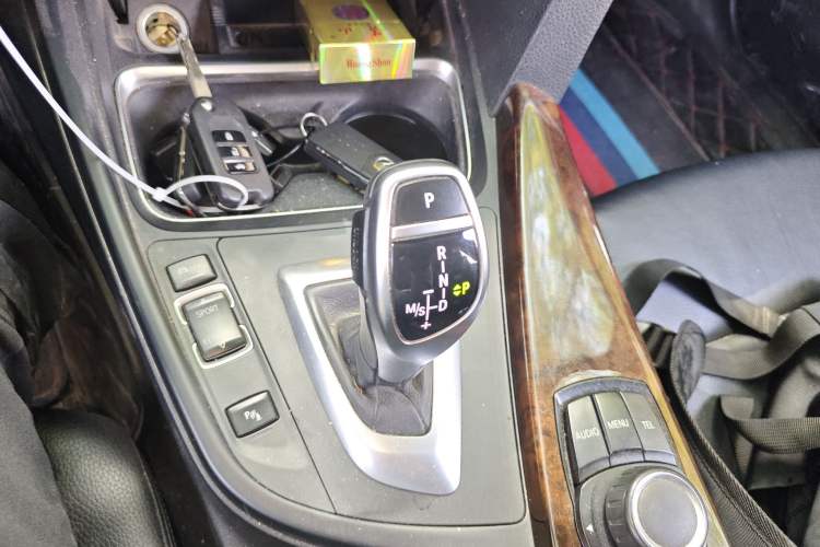 Used BMW 3 Series 2014 328Li Fashion Model
