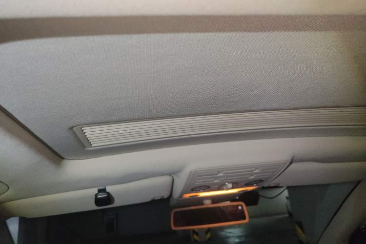 Used Volkswagen Phaeton 2011 3.6L V6 5-Seater Extended-Length Individual Edition
