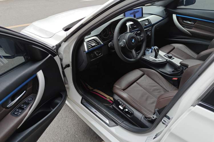 Used BMW 3 Series 2019 320i M Sport Package
