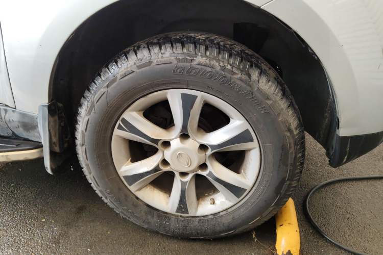 Used Land X8 2014 Explorer Edition 2.5T Diesel 4x4 Luxury Model Right Front Wheel Hub