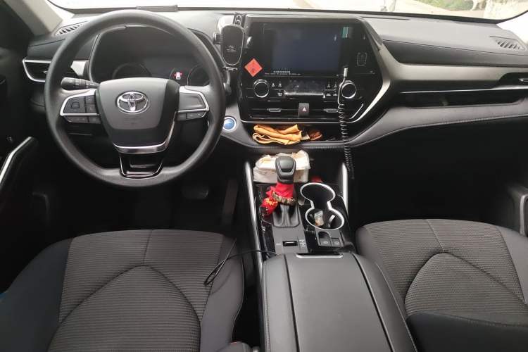 Used Toyota Highlander 2022 Dual-Engine 2.5L 4x4 Elite Edition 7-Seater
