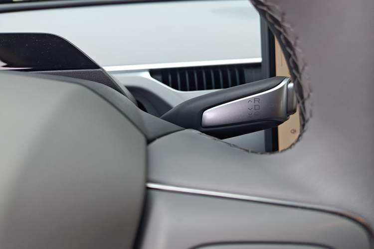 Used XPeng MONA M03 2025 502 Long-Range Max Gear Lever