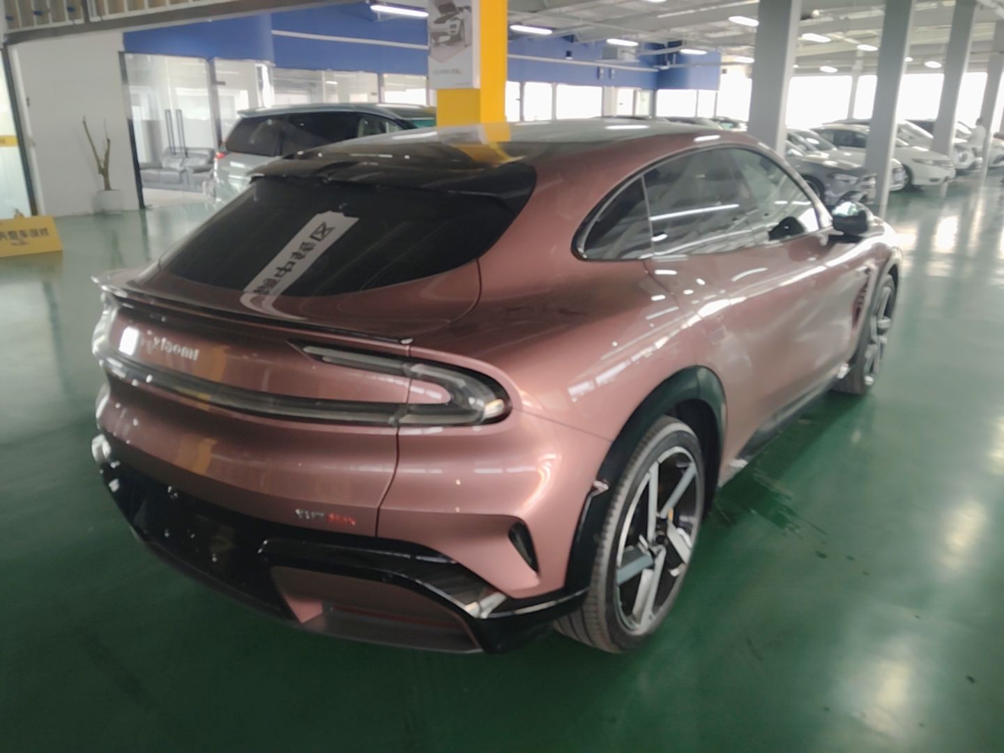 Xiaomi Auto YU7 2025 Ultra-Long Range High-Performance All-Wheel-Drive Max Edition — снимка 6