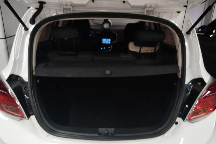 Used Changan Benni 2015 1.4L IMT Luxury Model China V Standard
