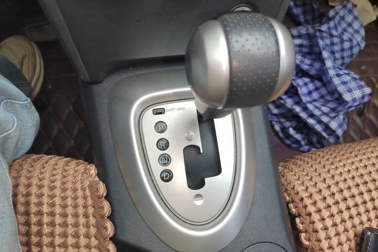 Used Nissan Qashqai 2012 2.0 XV LE CVT 2WD Gear Lever