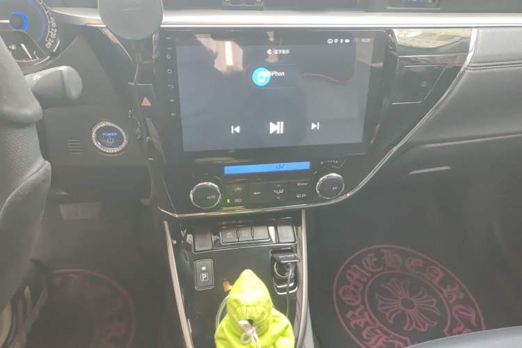 Used Toyota Corolla 2016 Dual-Engine 1.8L E-CVT Elite Edition