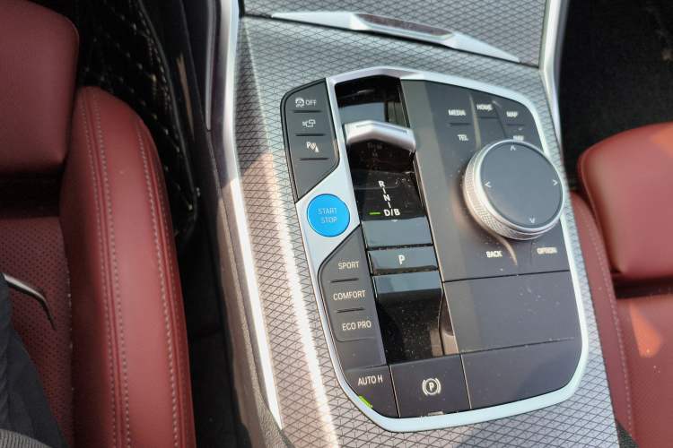 Used BMW i3 2023 eDrive 40 L Midnight Sports Package
