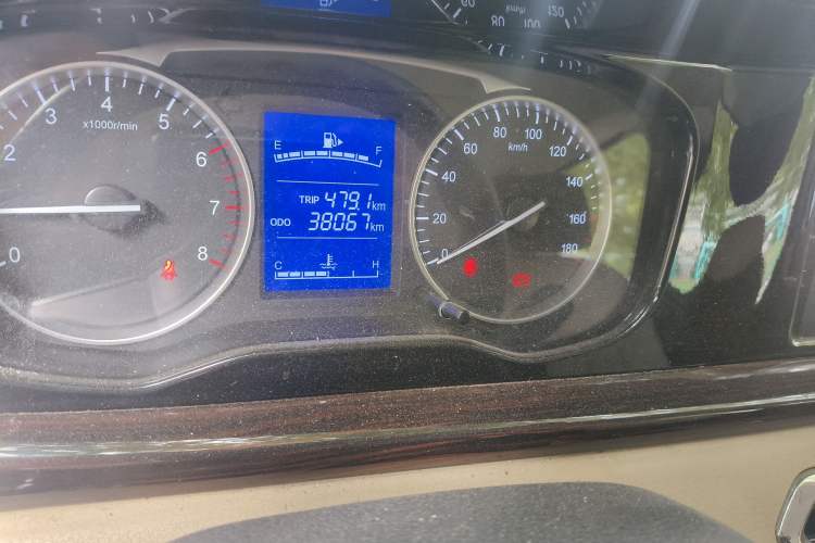 Used CHANGAN KUAYUE Xing V3 2023 1.5L Gasoline Comfort-Grade 5-Seater Van