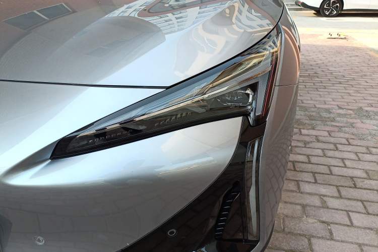 Used ARCFOX Alpha S5 2024 708MAX 200kW Left Front Headlight