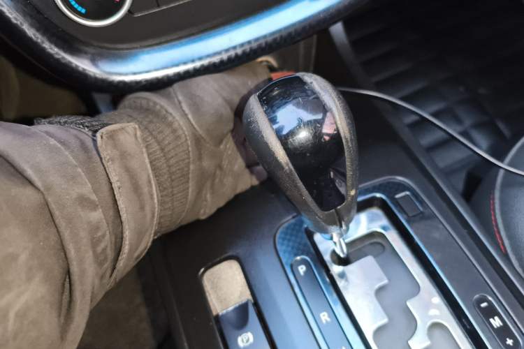 Used Bestune X80 2015 1.8T Automatic Sport Model
