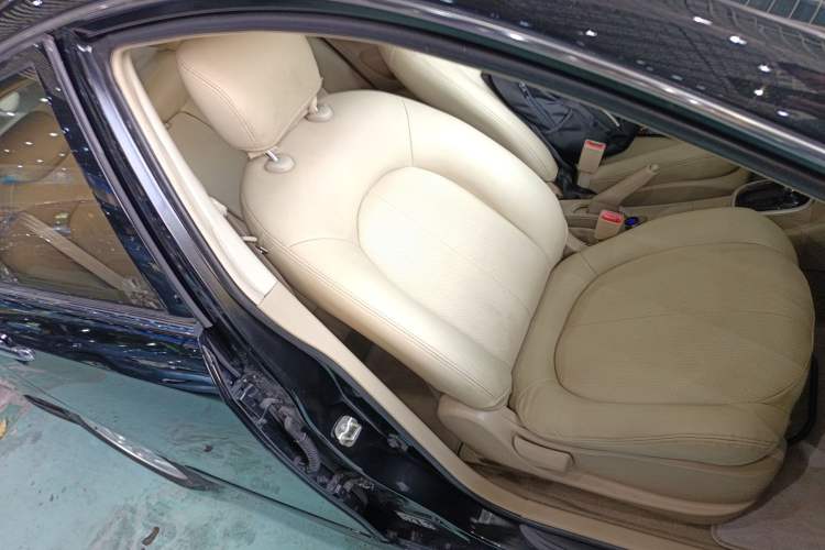 Used Nissan Sylphy 2018 Classic 1.6XE+ CVT Leading Edition Right Front Seat