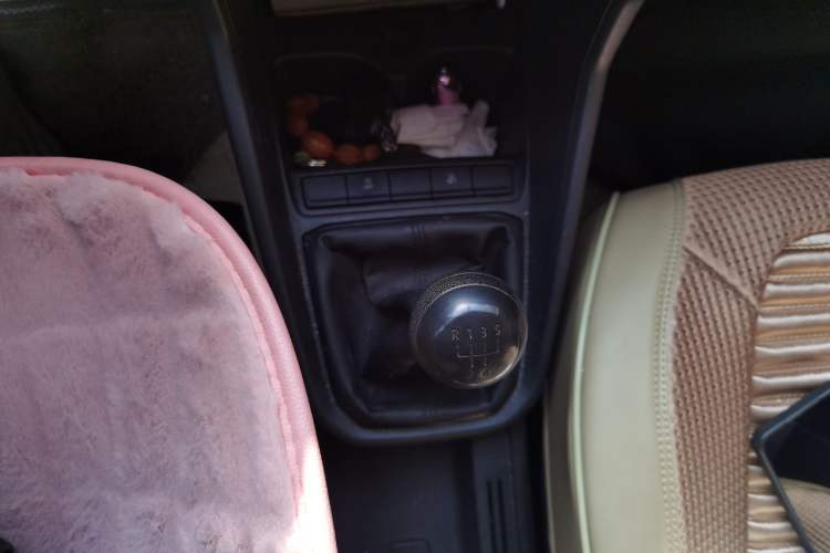 Used Volkswagen Santana 2019 1.5L Manual Fashion Edition China VI Standard Gear Lever