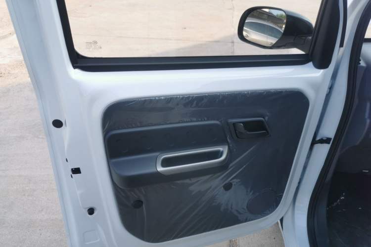 Used Wuling Zhiguang New Energy 2025 Standard Model