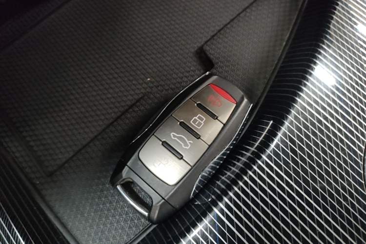 Used Haval LHERY 2021 High-Performance Version 1.5T Golden Rabbit Vehicle Key